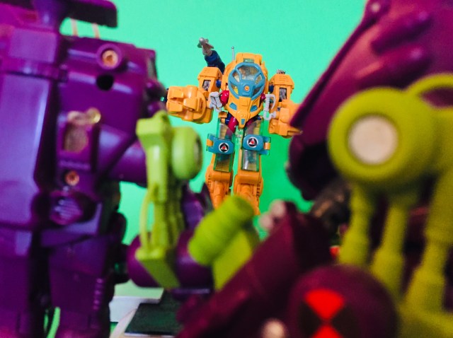 1994 Exosquad Rita Torres with Field Sergeant E-Frame