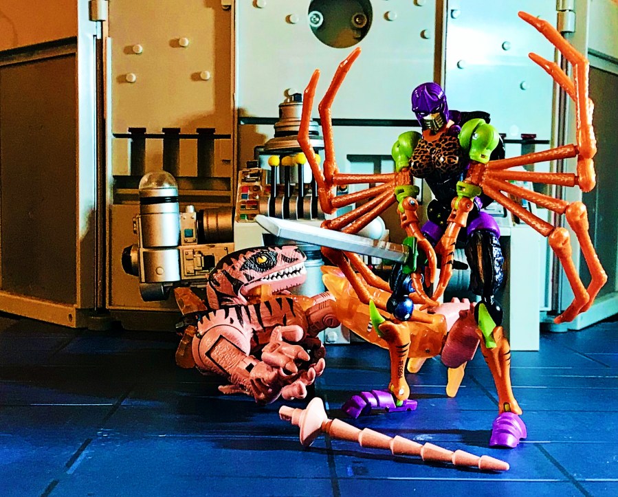 Transformers Buzzworthy Bumblebee Worlds Collide Blackarachnia