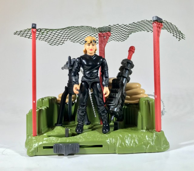 1995 GI Joe Sgt. Savage Battle Bunker