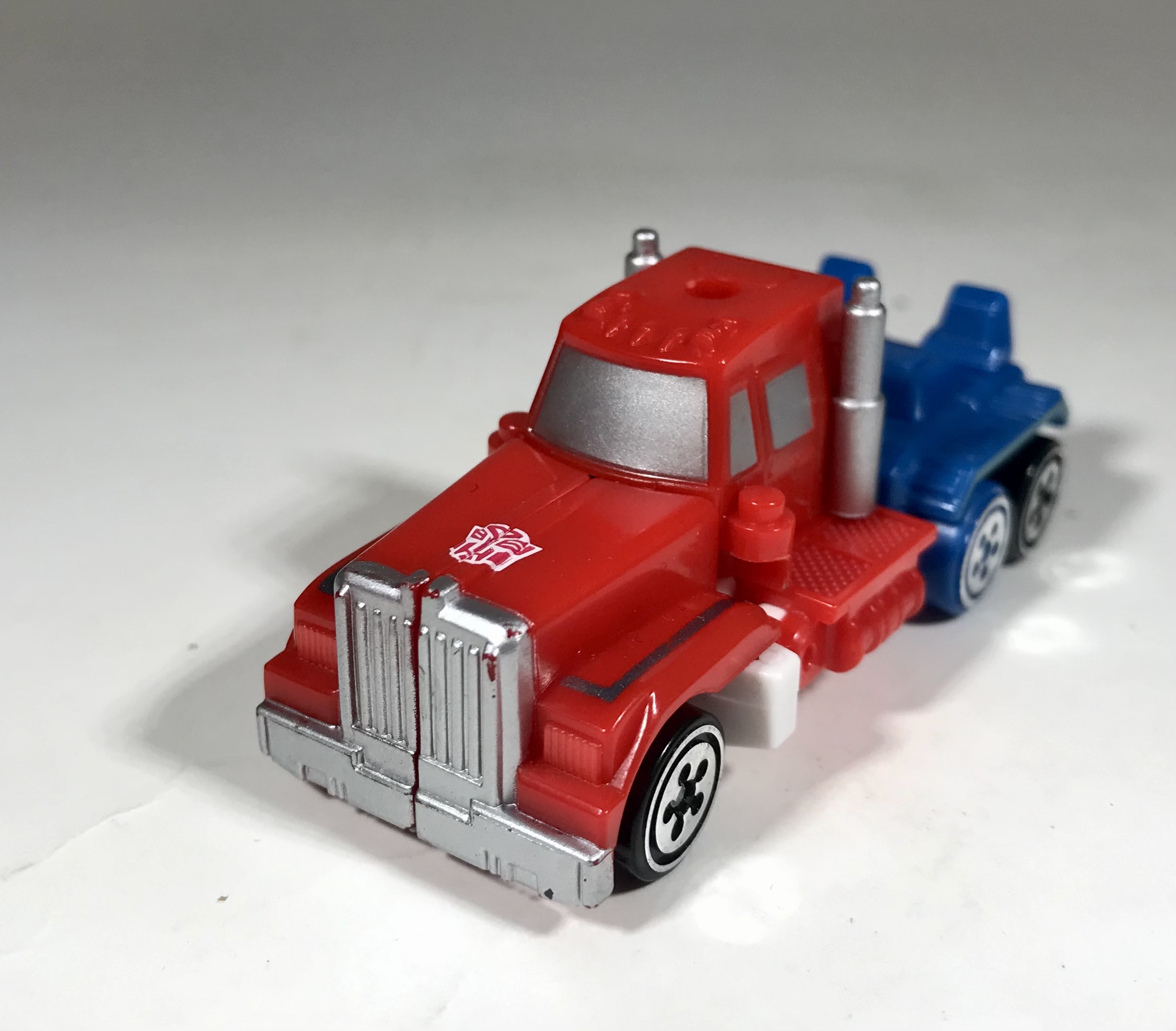 2004 Transformers Universe Spychangers Optimus Prime
