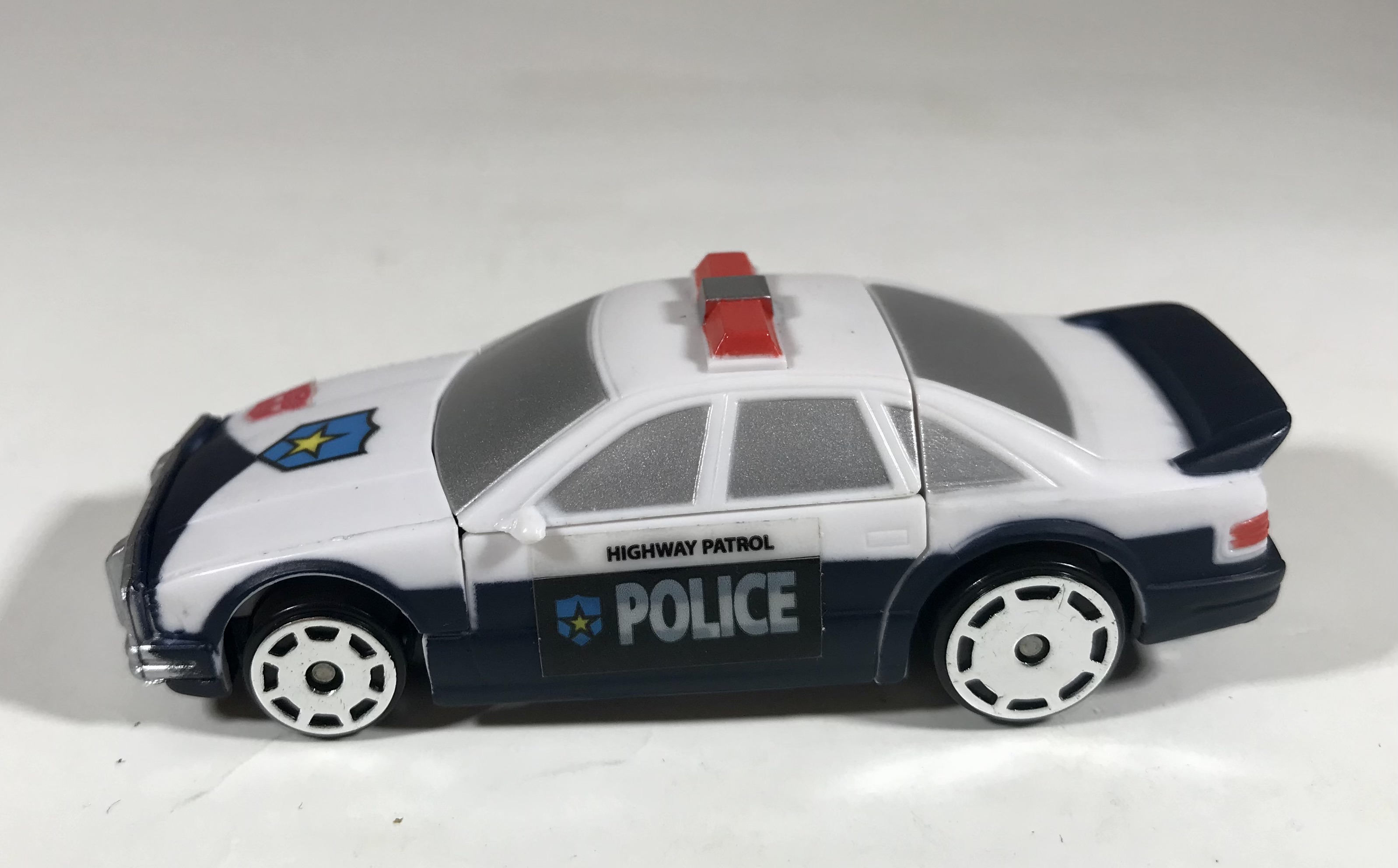 2004 Transformers Universe Spychangers Prowl