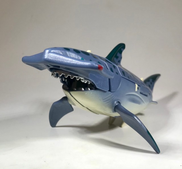 1997 Transformers Beast Wars Cybershark